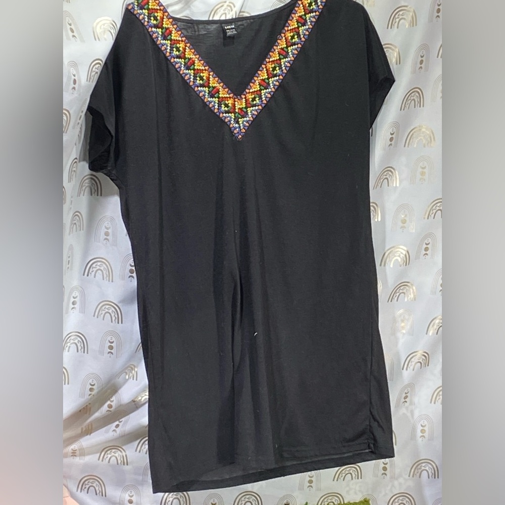 SHEIN Black Top with Multicolor Embroidery